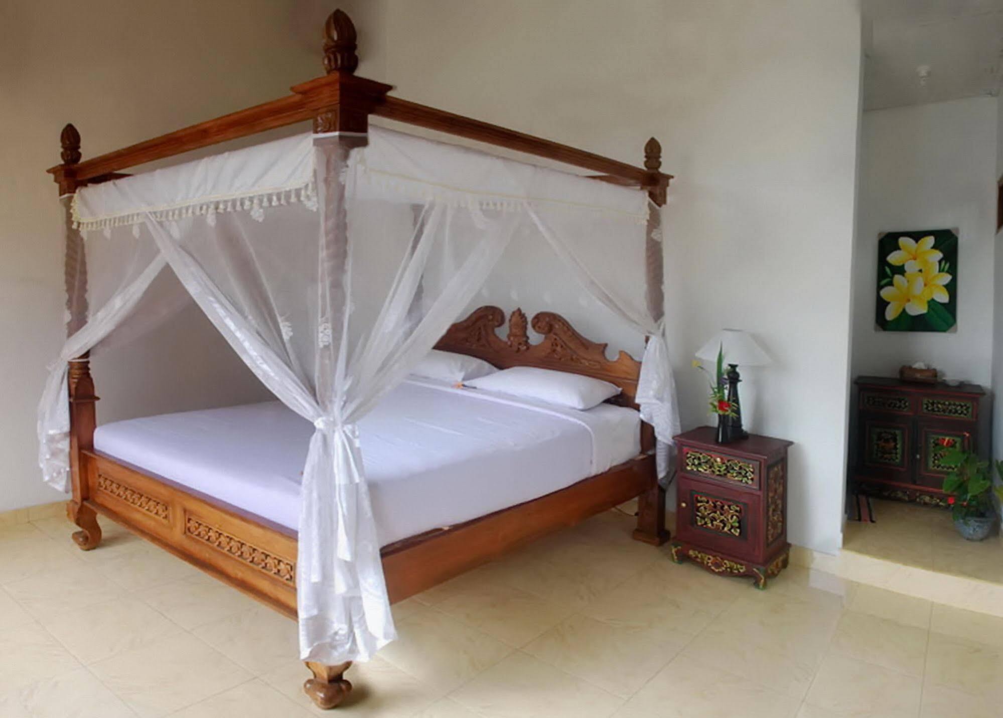 Karang Sari Guesthouse & Warung Munduk  Bagian luar foto